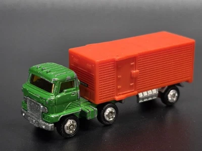 Tomica Nº Semirremolque 24 Nino con furgoneta de panel Foto 1 de 4