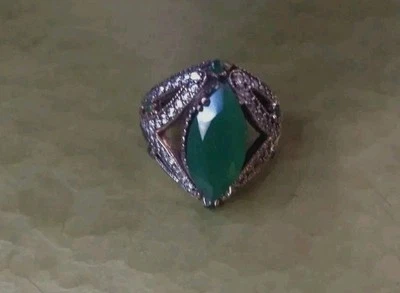 Женское кольцо размер 7,5 изумруд, рубины и топаз 925 штамп серебро и... - Изображение 1 из 4