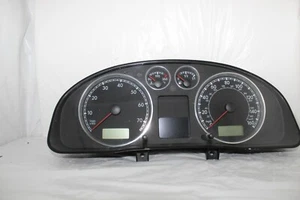 Cuadro de instrumentos velocímetro panel indicadores 02 03 VW Passat 85.995 millas - Imagen 1 de 6