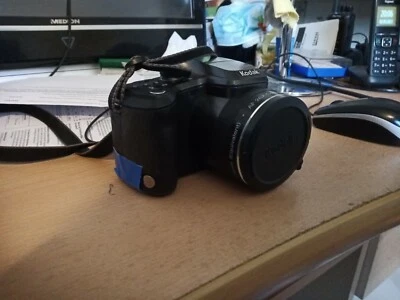 Kodak EASYSHARE Z981 14,0 MP Digitalkamera - Schwarz, Getestet - Bild 1 von 4