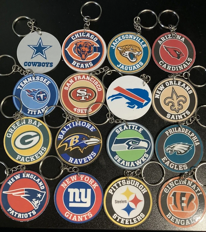 NFL Football 2" Lightweight Acrylic Keychain/Variety Teams~NEW - Image 1 of 1