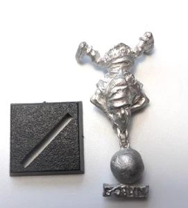 C12 Goblin Fanatic "Oggbod Maniac" Citadel Metal Oldhammer - Picture 1 of 1