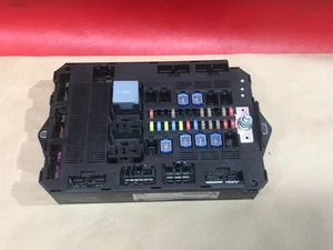 09-11 JAGUAR XF FRONT CABIN FOOTWELL FUSE BODY JUNCTION BOX BLOCK BX23-14B476-AA - Picture 1 of 4