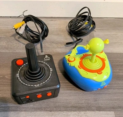 Shrek & Atari JAKKS Pacific Plug N Play TV Videojuego Probado SIN CUBIERTA DE BATERÍA Foto 1 de 4