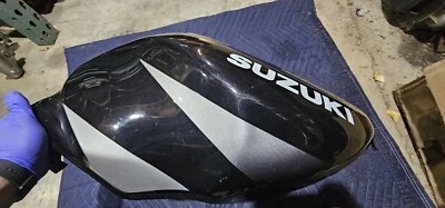Tanque de gasolina Suzuki GS500 09 Foto 1 de 4