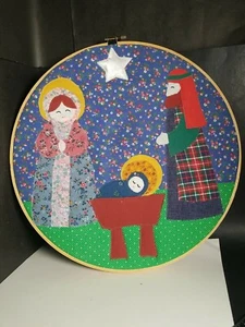 Vintage 80er Krippe Weihnachtsapplikation gesteppt Wandbehang Handarbeit 12 Zoll - Bild 1 von 12