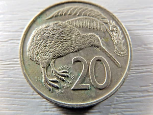 NEW ZEALAND 1979 20 Sents - Picture 1 of 2