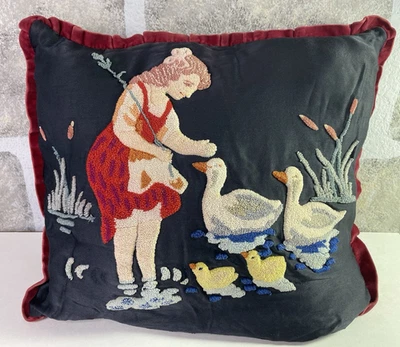 Французский коттедж винтажный вышивка бархата подушка чехол девочка w/утки Regencycore - Изображение 1 из 4