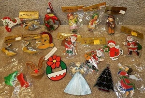Lot of 20 Christmas Trim, Ornaments, Some Golden Sleigh Christmas Trim Many NIP - Picture 1 of 11