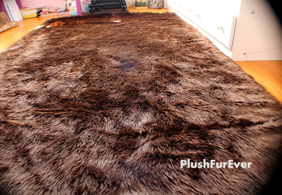 Alfombras de piel de oveja cabaña con acento rectangular marrón de piel sintética decoración de 5' x 7' Foto 1 de 1