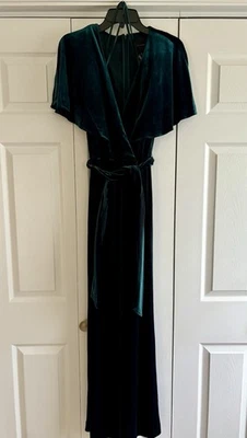 Mono de terciopelo verde Alex Marie. Talla 8. Nuevo con etiquetas Foto 1 de 4