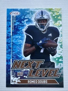 ⭐🦄 2022 SAGE Low Series - Romeo Doubs #67 (RC) Next Level Hobby | Packers WR - Imagen 1 de 2