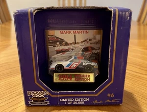 Racing Champions 1994 edición limitada 1:64 NASCAR Mark Martin Brickyard #6 - Imagen 1 de 3