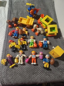 Vintage Wannabees 1975 35 Piece Playset - Picture 1 of 13