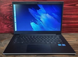 Samsung XE345XDA Chromebook Laptop (4gb,32gb,Celeron N4500)w/Non-Original Charge - Picture 1 of 9
