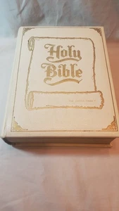  The Holy Bible, C.S.S. Edition, Vintage 1970 Authorized King James Version  - Picture 1 of 14