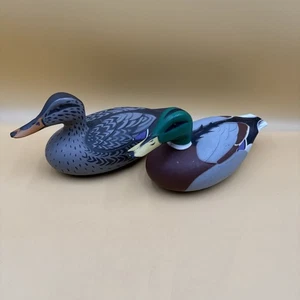 Vintage D9 Mallard Decoy Pair Victor Hen/Drake Woodstream Co Lititz PA - Picture 1 of 3