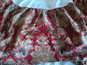 De Colección Ralph Lauren Jardiniere Cal King Falda Cama Polvo Volantes De Colección Satén Rojo - Imagen 1 de 3