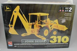 AMT ERTL 1:25 PLASTIC MODEL KIT John Deere 310 Backhoe Loader *NEW SEALED BOX* - Picture 1 of 1