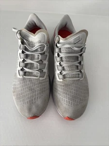 Nike Zoom Pegasus 37 Herren Größe 8,5 sportliche Laufschuhe BQ9646-006 - Bild 1 von 6