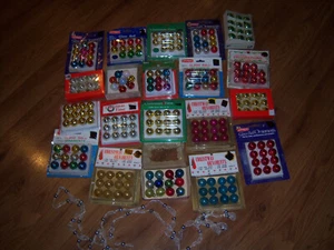 VTG HUGE LOT FEATHER TREE Tiny VARIETY MIX MILTI COLORED GLASS Ornaments 20 Pkgs - Picture 1 of 13