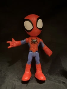 Spiderman Figure Hasbro Marvel Super Hero Aprox. 5” Tall - Picture 1 of 3