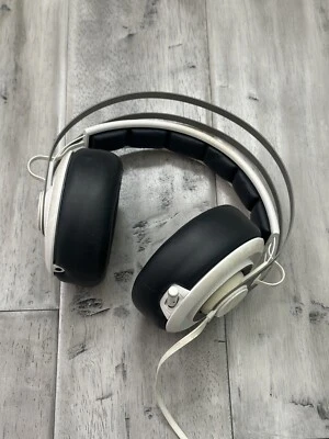 SteelSeries Siberia 650 USB Wired 7.1 PC Gaming RGB Dolby Headset w/Mic - White - Image 1 of 4