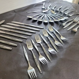 Vtg Interpur INR7 Single Rose Stainless Flatware Japan 39 pieces - Picture 1 of 12