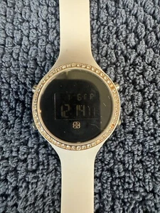 Daisy Fuentes Womens Watch DF139RGBL.RS Lite pink band new battery - Picture 1 of 4