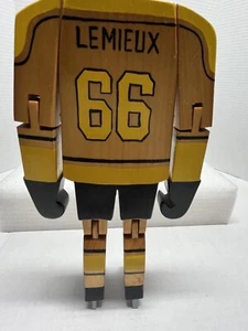 Pittsburgh Penguins NHL Mario Lemieux 66 Vintage Wood Statue - Picture 1 of 3