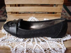 Neu im Karton ~ Isola Brenna ~ schwarze Leder-Ballerinas Halbschuhe mit Schlangenstruktur ~ 7,5 M ~ 170 $ - Bild 1 von 1