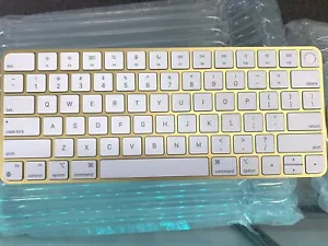 Tastiera magica originale Apple con Touch ID per Mac M1 GIALLA A2449 molto bella - Foto 1 di 5