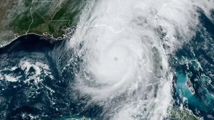 HURRICANE HELENE 2024 STURMAUGE GLÄNZEND POSTER BILD FOTODRUCK BANNER 11261 - Bild 1 von 1