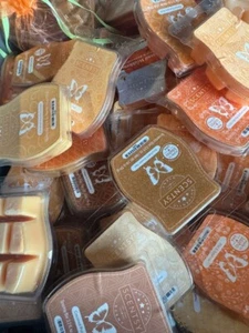 Scentsy Bars Orange Sticker BBMB and More! - Picture 1 of 4