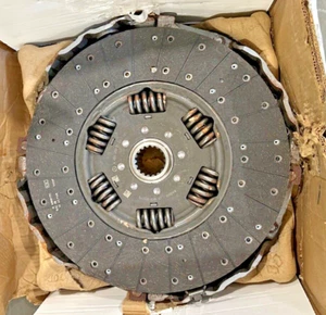 NEW Clutch SACHS 010 250 30 04 with Clutch Disc without Clutch release bearing - Imagen 1 de 10