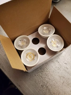 x4 Brand New Open Box GU10 Bulbs for Appliance Hoods 500 Lumens 7 Watt - Image 1 of 3