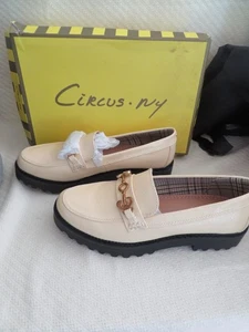 Neu mit Etikett Damenschuhe eierschalenbraun Lack Circus Deana Größe 9 - Bild 1 von 3