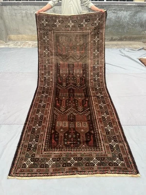 Alfombra de corredor Baluchi afgana vintage de 4'2 x 9'8 pies, alfombra de lana tribal anudada a mano Foto 1 de 4