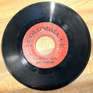 45 RPM Record - Carl Perkins - Pointed Toe Shoes, and Highway of Love - Picture 1 of 4