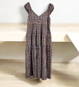 Old Navy Tiered Allday Fit And Flare Dress Wmn’s XL Red Blue Ditsy Floral Girly - Picture 1 of 10
