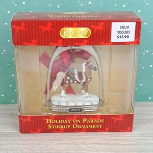 Breyer 2013 Pferd Weihnachten Steigbügel Ornament Holiday on Parade #700313  - Bild 1 von 16