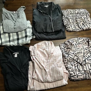 Victoria's Secret VS passende Pyjama-Sets Größe Large & XL Satin-Knöpfe 9-teilig - Bild 1 von 12