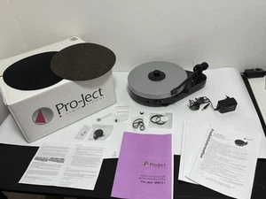 Pro-Ject RPM 5.1 Plattenspieler mit montiertem MM-Tonabnehmer Ortofon 2M Red OVP - Picture 1 of 23