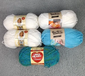 Lot Of 5 Skeins Of Varied Yarn Deborah Neville Big Twist Baby Red Heart Shimmer - Picture 1 of 13