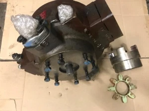 Bomba de pistón radial MOOG HP-R18B1-RKP063KM28J1Z00DS1 D954-0015 /E - Imagen 1 de 6