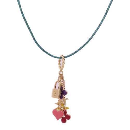 LOUIS VUITTON（LV） Collana LOUIS VUITTON LV ciondolo dolce monogramma metallo oro