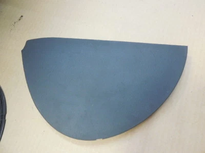 Крышка коробки предохранителей для правосторонней приборной панели Audi A6 1998 - 2004 годов выпуска 4B0857086B - Изображение 1 из 4