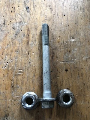 2009 Ford Focus 2.0L Alternator Nuts and Bolt - Imagem 1 de 2