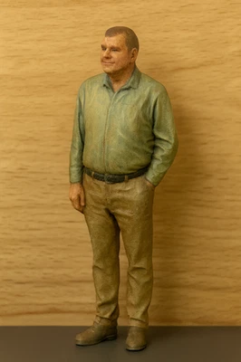 Model Scale Mature Man figure M10 - Image 1 of 4