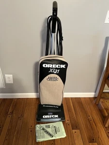 Oreck Hepa/Celoc Model XL21 -600 ECB 2-Speed Upright Vacuum /w Belt and Bag - Picture 1 of 7